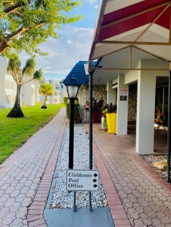 Oriole Golf & Tennis Club 1, 7817 Golf Circle Dr #210, Margate, Florida 33063, image 1