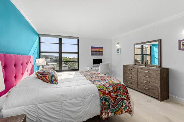 Boca Bayou, 14 Royal Palm Way #5010, Boca Raton, Florida 33432, image 1