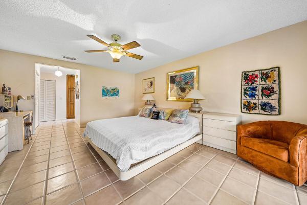 Glades Of Boca Lago, 21875 Arriba Real #18B, Boca Raton, Florida 33433, image 3