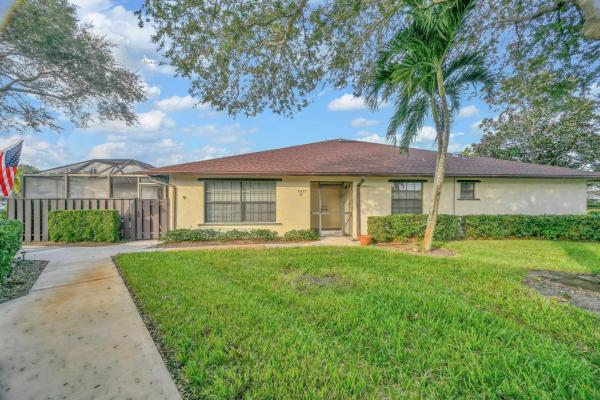 1707 Mariners Cv, Fort Pierce, Florida 34950, image 1