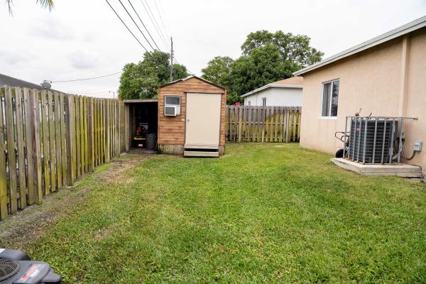 Collier City, 2710 NW 5th St, Pompano Beach, Florida 33069, image 1