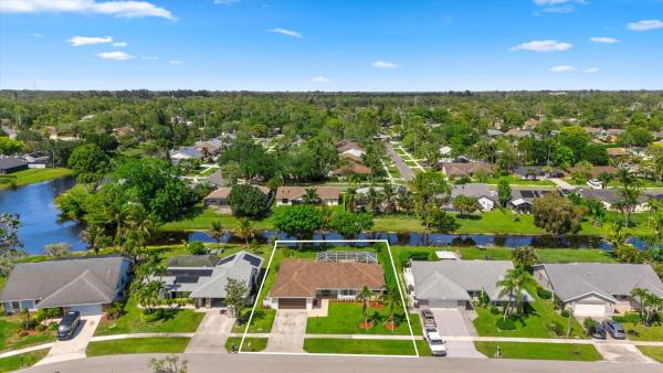 Sugar Pond Manor, 14160 Aster Ave, Wellington, Florida 33414, image 2