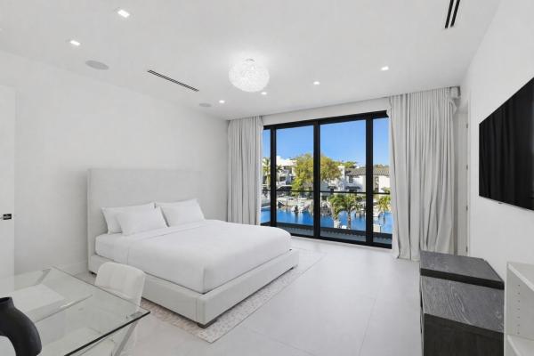 Lauderdale Harbors, 1517 SE 12th Ct, Fort Lauderdale, Florida 33316, image 1