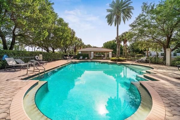 Gramercy Square, 242 E Chrystie Cir, Delray Beach, Florida 33484, image 3