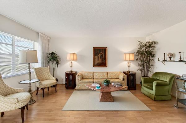 349 Capri H, Delray Beach, Florida 33484, image 1