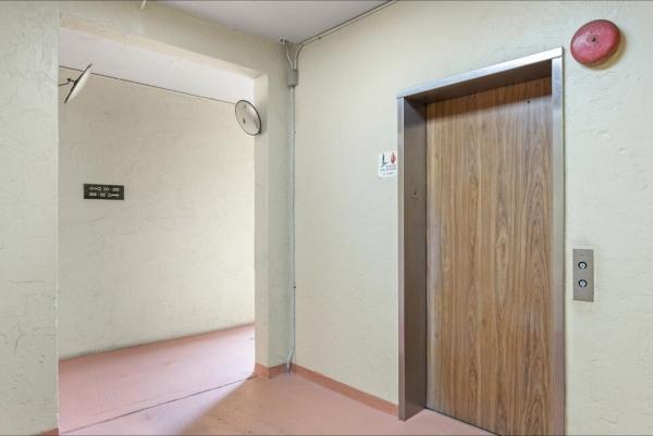 Lakes Of Carriage Hills, 6095 N Sabal Palm Blvd #210, Tamarac, Florida 33319, image 2