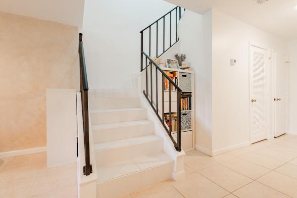 The Horizons Of Boca Lago, 21820 Cypress Cir #25D, Boca Raton, Florida 33433, image 2