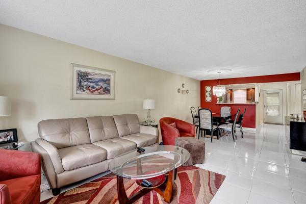 The Greens Of Inverrary, 6200 NW 44th St #204, Lauderhill, Florida 33319, image 2