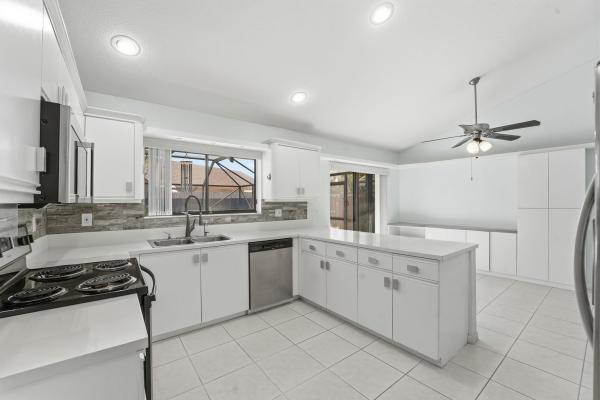 Sun Valley 2, 9284 Laurel Green Dr, Boynton Beach, Florida 33437, image 1