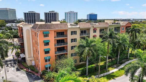 Park Place, 1610 Presidential Way #309, West Palm Beach, Florida 33401, image 1