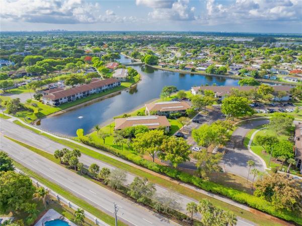 Tamarac Gardens, 9614 W Mcnab Rd #204, Tamarac, Florida 33321, image 3