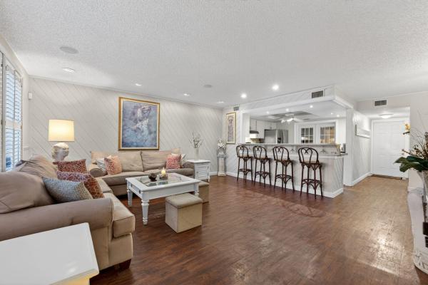 Lighthouse Village, 3951 NE 17th Ave #703, Lighthouse Point, Florida 33064, image 3