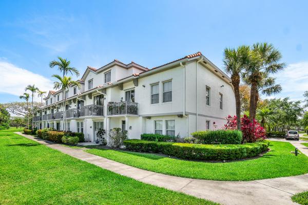2052 Alta Meadows Ln #2212, Delray Beach, Florida 33444, image 2