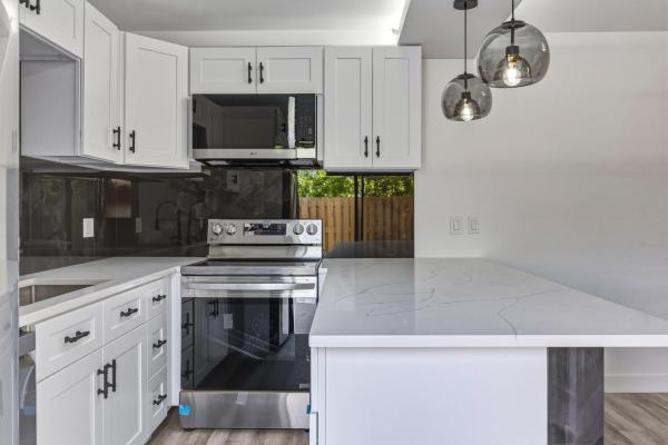 Lakewood Of Palm Springs, 107 Lake Arbor Dr, Palm Springs, Florida 33461, image 1