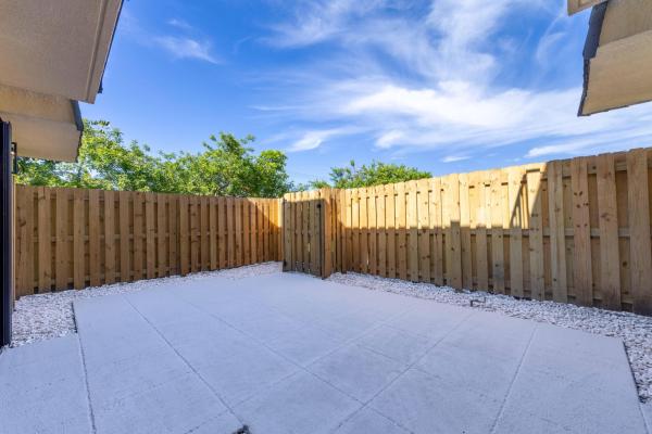 Lakewood Of Palm Springs, 107 Lake Arbor Dr, Palm Springs, Florida 33461, image 1