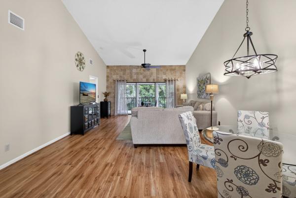 Dunbar Woods, 1103 Duncan Cir #202, Palm Beach Gardens, Florida 33418, image 1