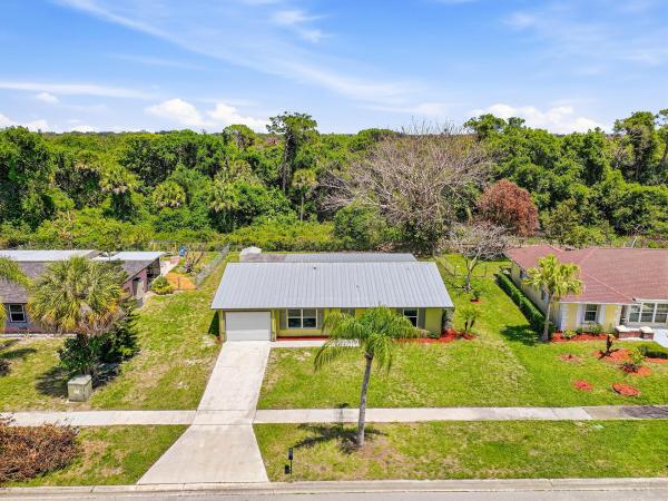 Floresta Pines, 445 NE Armory Cir, Port St. Lucie, Florida 34983, image 1