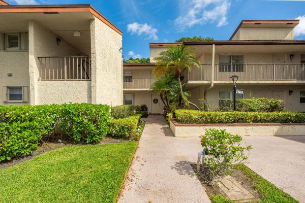 Holly Court At Woodmont, 8770 Holly Ct #101, Tamarac, Florida 33321, image 1