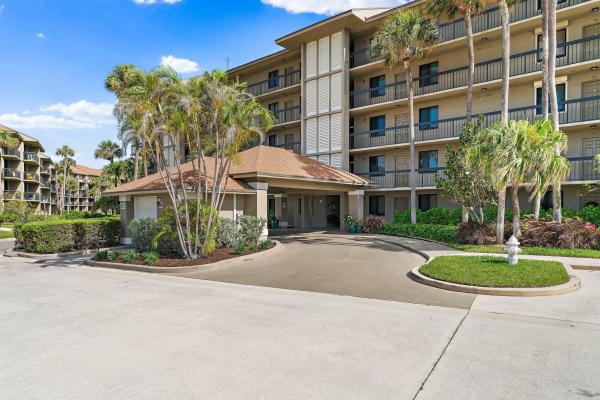 The Ocean South At The Bluffs, 601 S Seas Dr #203, Jupiter, Florida 33477, image 3