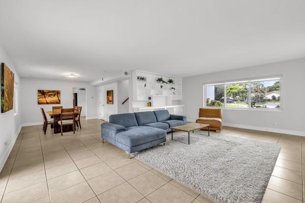 Lighthouse Point Residential, 2812 NE 27th St, Lighthouse Point, Florida 33064, image 1