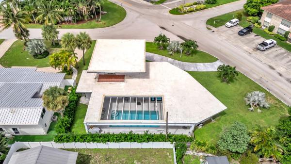 Lighthouse Point Residential, 2812 NE 27th St, Lighthouse Point, Florida 33064, image 1