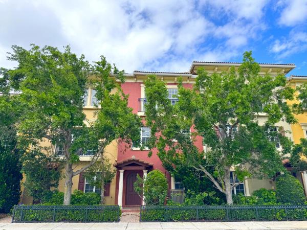 The Cloisters At Lake Worth, 531 S Federal Hwy #15, Lake Worth Beach, Florida 33460, image 1