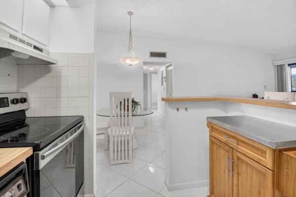 Witney At Lakes Of Delray, 15496 Lakes Of Delray Blvd #206, Delray Beach, Florida 33484, image 2