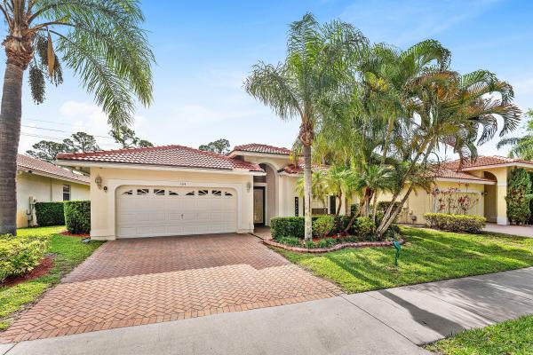 Hidden Hollow, 104 Hidden Hollow Dr, Palm Beach Gardens, Florida 33418, image 2
