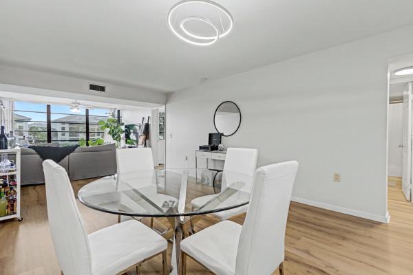 Whitehall Of Pine Island Ridge, 1518 Whitehall Dr #204, Davie, Florida 33324, image 1