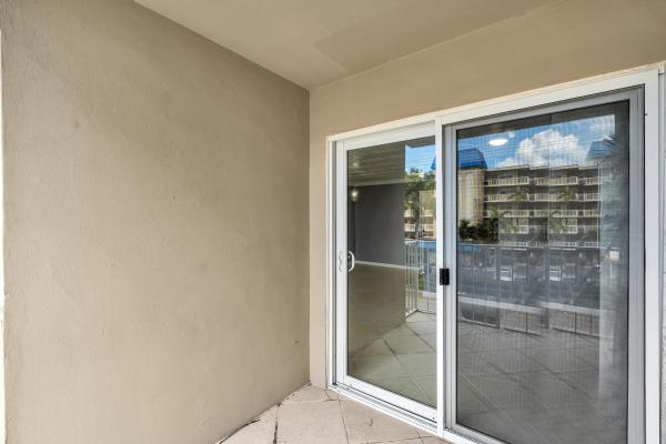 Plaza 15, 1600 SE 15th St #305, Fort Lauderdale, Florida 33316, image 3