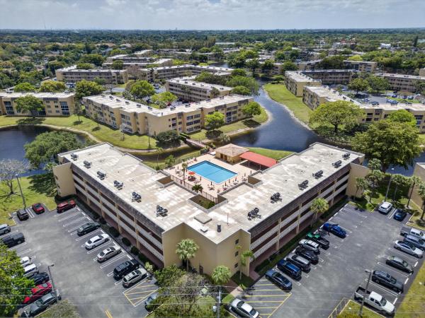 Bermuda Club, 6200 NW 62nd St #312, Tamarac, Florida 33319, image 1