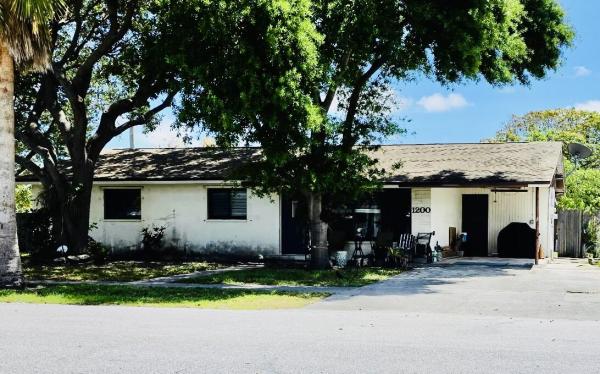 Lantana Heights, 1200 W Broward St, Lantana, Florida 33462, image 1