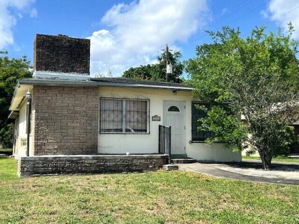 Pahokee No HOA, 1789 Bacom Point Rd, Pahokee, Florida 33476, image 2