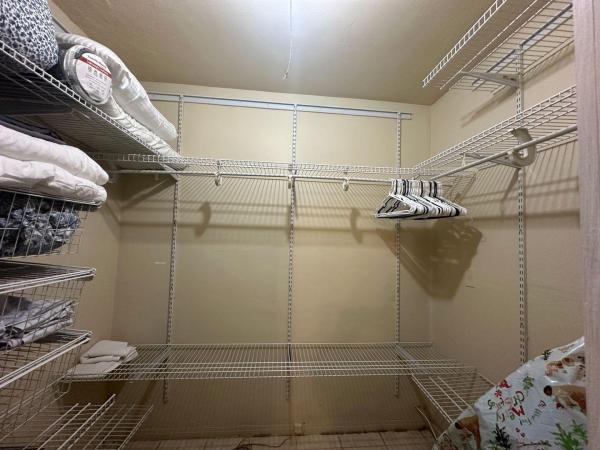 Central Oakland Park, 740 NE 37th St #UNIT B, Oakland Park, Florida 33334, image 1