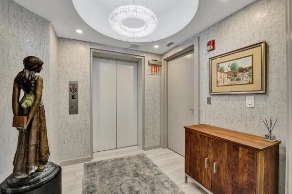 Le Club International, 2845 NE 9th St #PH-5, Fort Lauderdale, Florida 33304, image 1