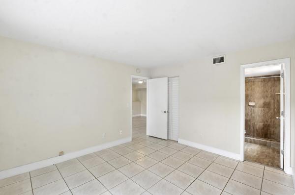 Grenadier East, 10710 Royal Palm Blvd #2-2, Coral Springs, Florida 33065, image 1
