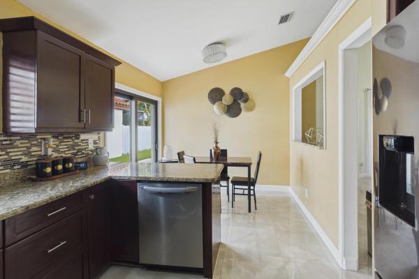 Citrus Glen, 169 Executive Cir, Boynton Beach, Florida 33436, image 1
