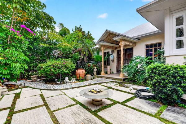 Colonial Estates, 424 Oxford St, West Palm Beach, Florida 33405, image 3