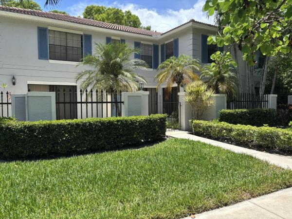 Prestwick Chase, 352 Prestwick Cir #1, Palm Beach Gardens, Florida 33418, image 1