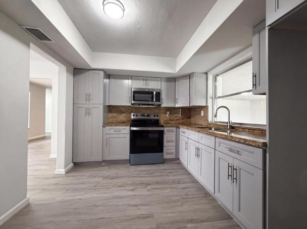 Boulevard Heights, 820 NW 78th Ave, Pembroke Pines, Florida 33024, image 2