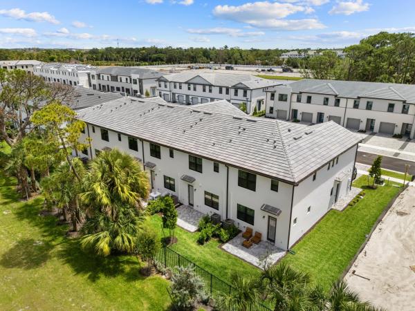 4315 Efendi Dr, Lantana, Florida 33462, image 1