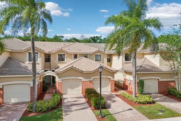Courtyard At The Grove, 3875 Tree Top Dr, Weston, Florida 33332, image 1