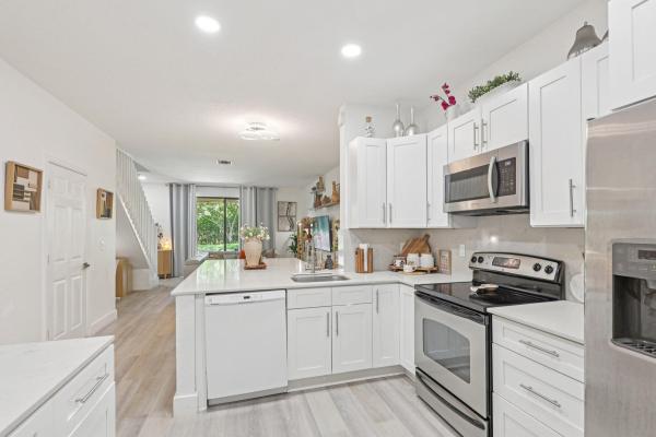 Courtyard At The Grove, 3875 Tree Top Dr, Weston, Florida 33332, image 1
