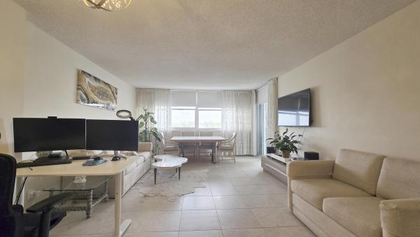 Trafalgar Towers, 1400 S Ocean Dr #505, Hollywood, Florida 33019, image 2