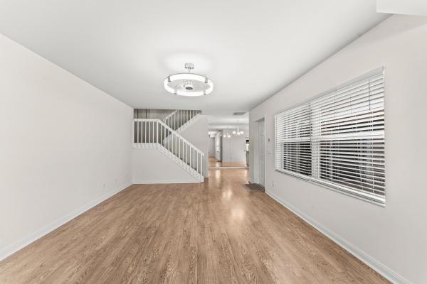 Stamford At The Villages Of Palm Beach Lakes, 3136 Kingston Ct, West Palm Beach, Florida 33409, image 3