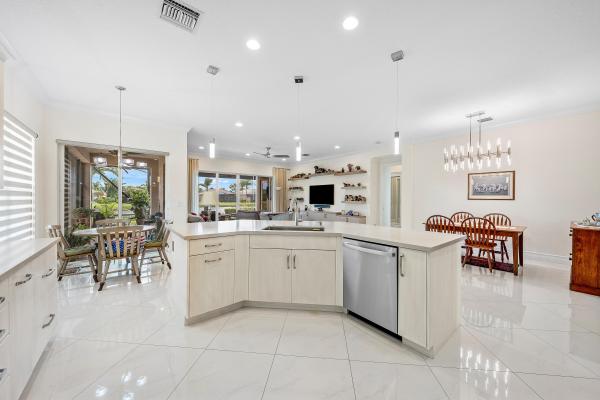 Valencia Cove, 8196 Mount Thor Ln, Boynton Beach, Florida 33473, image 3