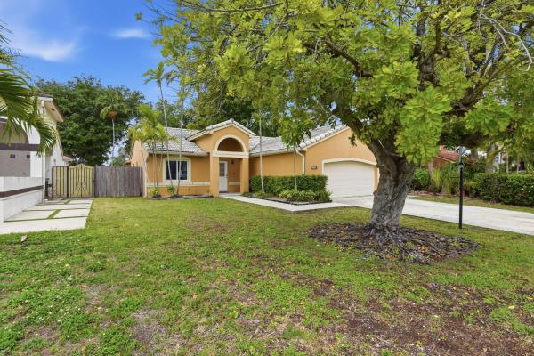 7350 SW 161st Pl, Unincorporated Dade County, Florida 33193, image 1