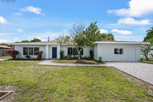 Bryn Mawr, 1612 Sherwood Ave, Mangonia Park, Florida 33407, image 2