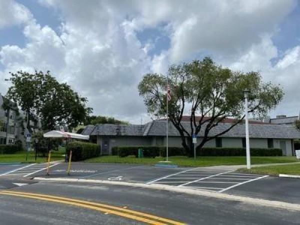 Oriole Golf & Tennis Club 1, 7847 Golf Circle Dr #211, Margate, Florida 33063, image 1