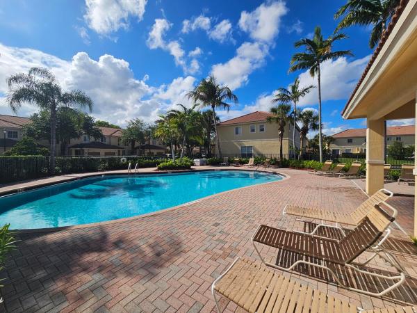 3255 NW 31st Ter, Oakland Park, Florida 33309, image 1